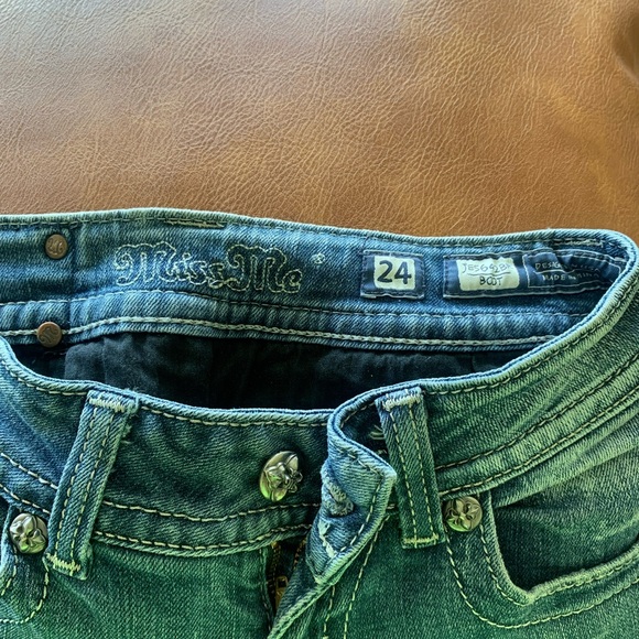 Miss Me Jeans - Picture 11 of 11